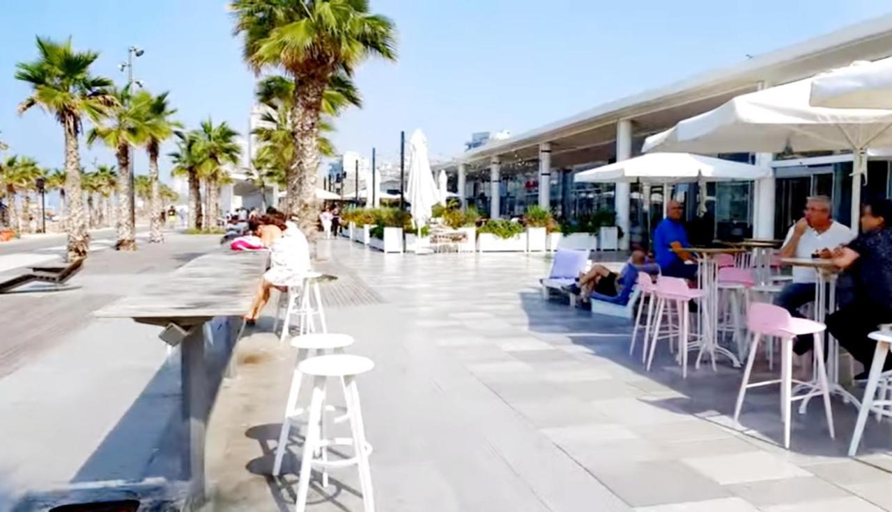 Apart Hotel Tlv/Bat Yam Beach Front 1207 Exterior photo
