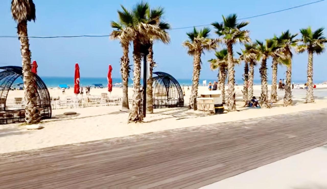 Apart Hotel Tlv/Bat Yam Beach Front 1207 Exterior photo
