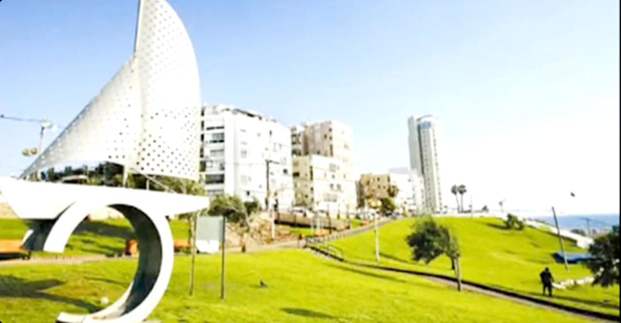 Apart Hotel Tlv/Bat Yam Beach Front 1207 Exterior photo