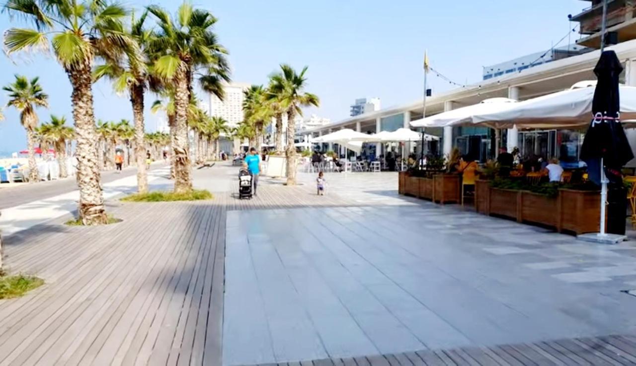 Apart Hotel Tlv/Bat Yam Beach Front 1207 Exterior photo