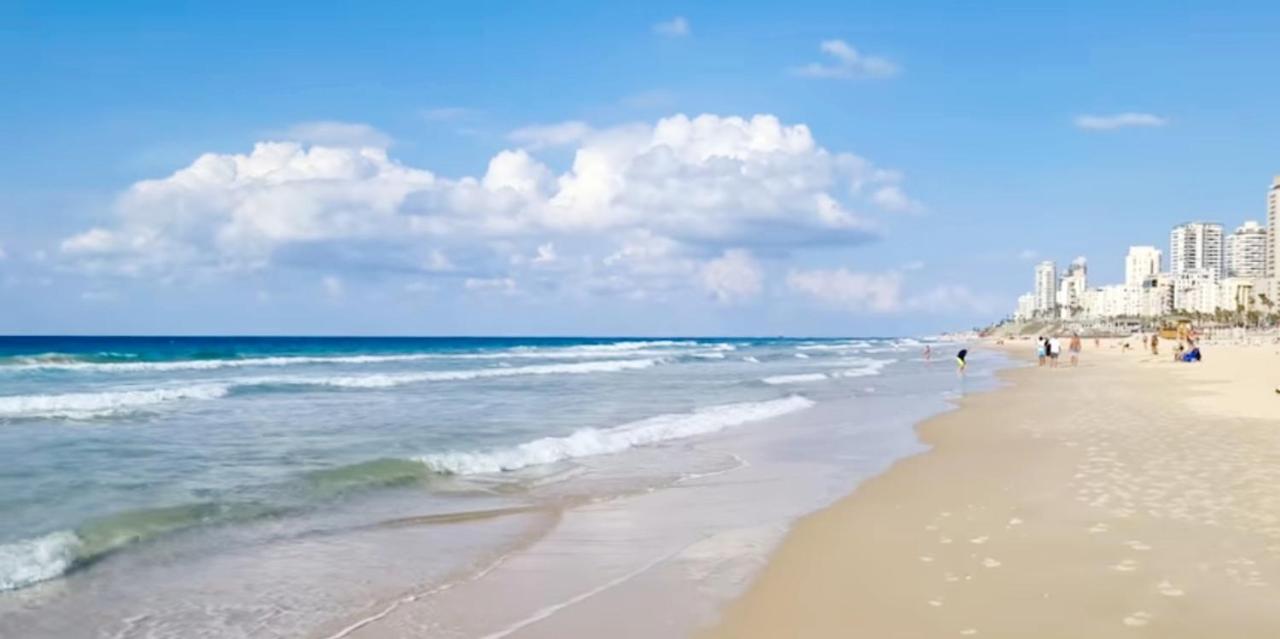 Apart Hotel Tlv/Bat Yam Beach Front 1207 Exterior photo